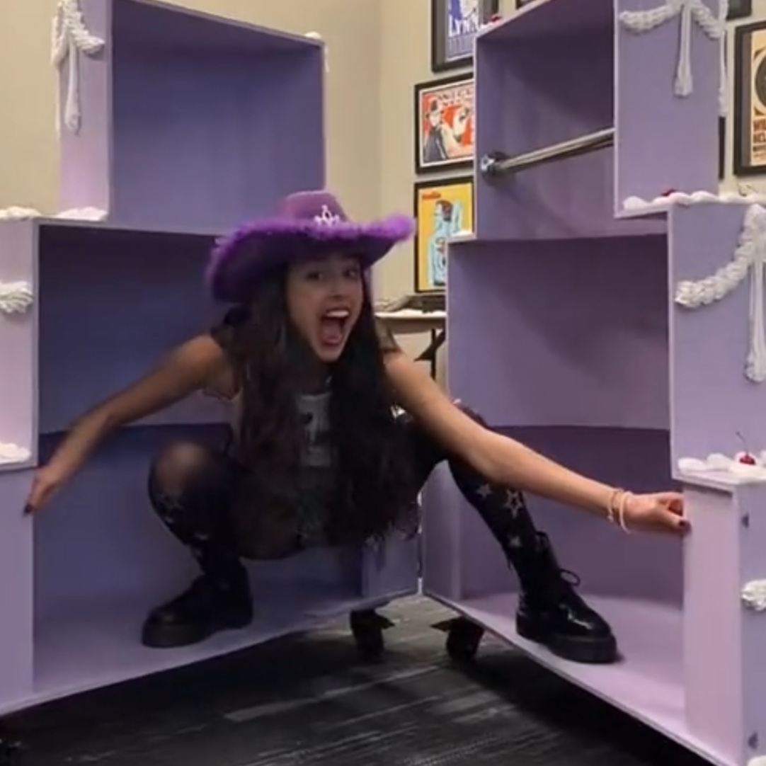 Light-Up Purple Cowgirl Hat with Fur