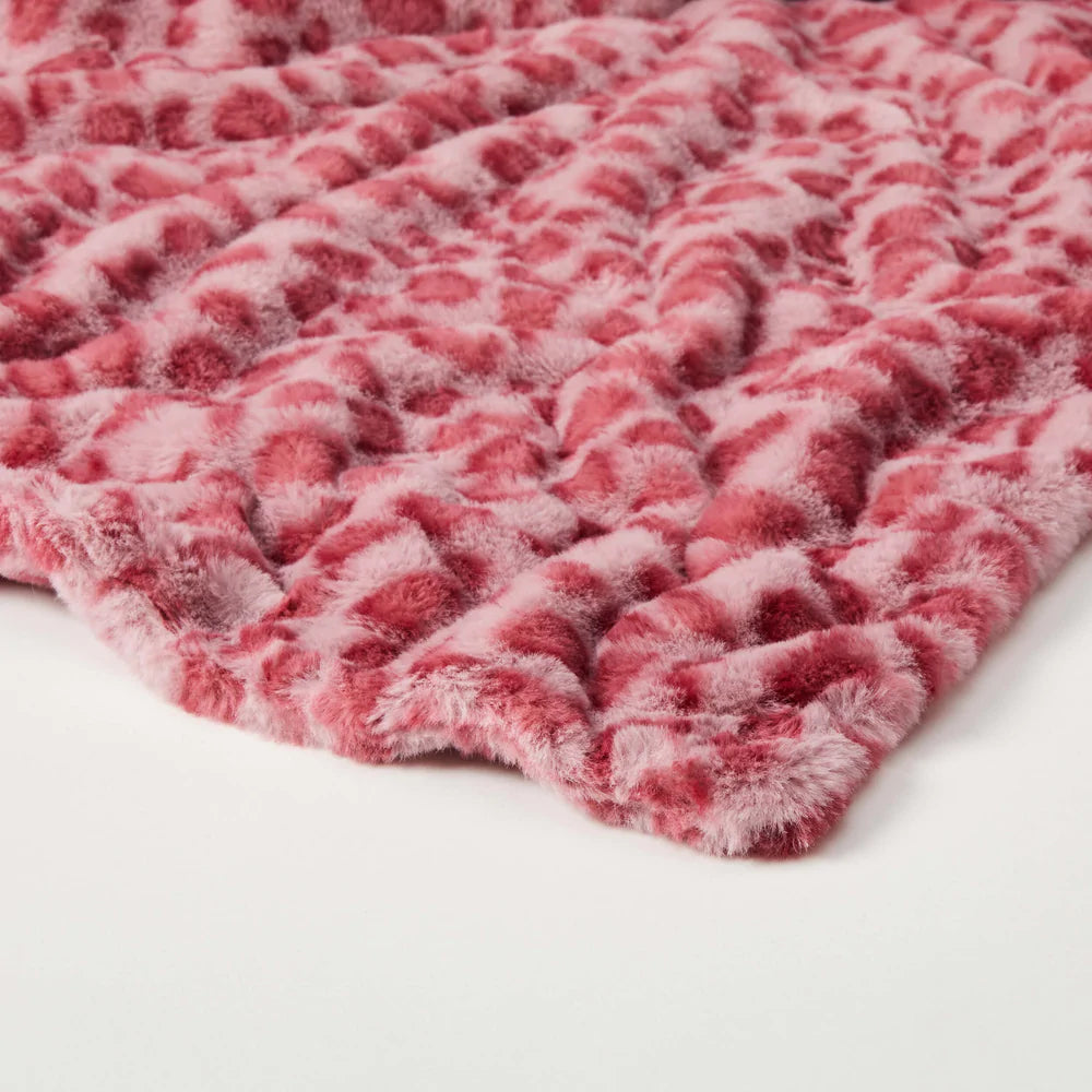 Dormify Pink Leopard Plush Throw Blanket