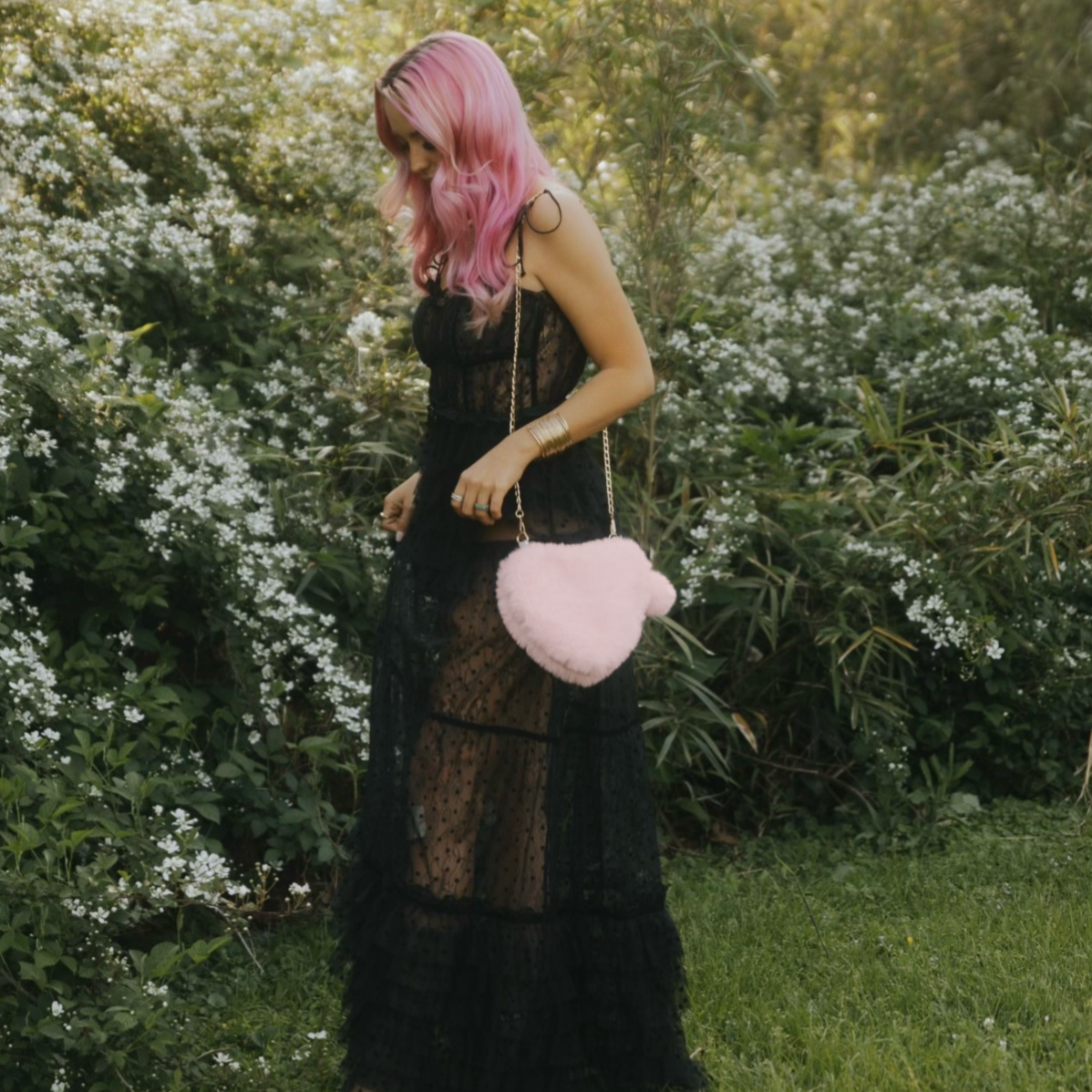 @QueenOfGettingBanned X Cowgirl Clutch Pink Heart Bag