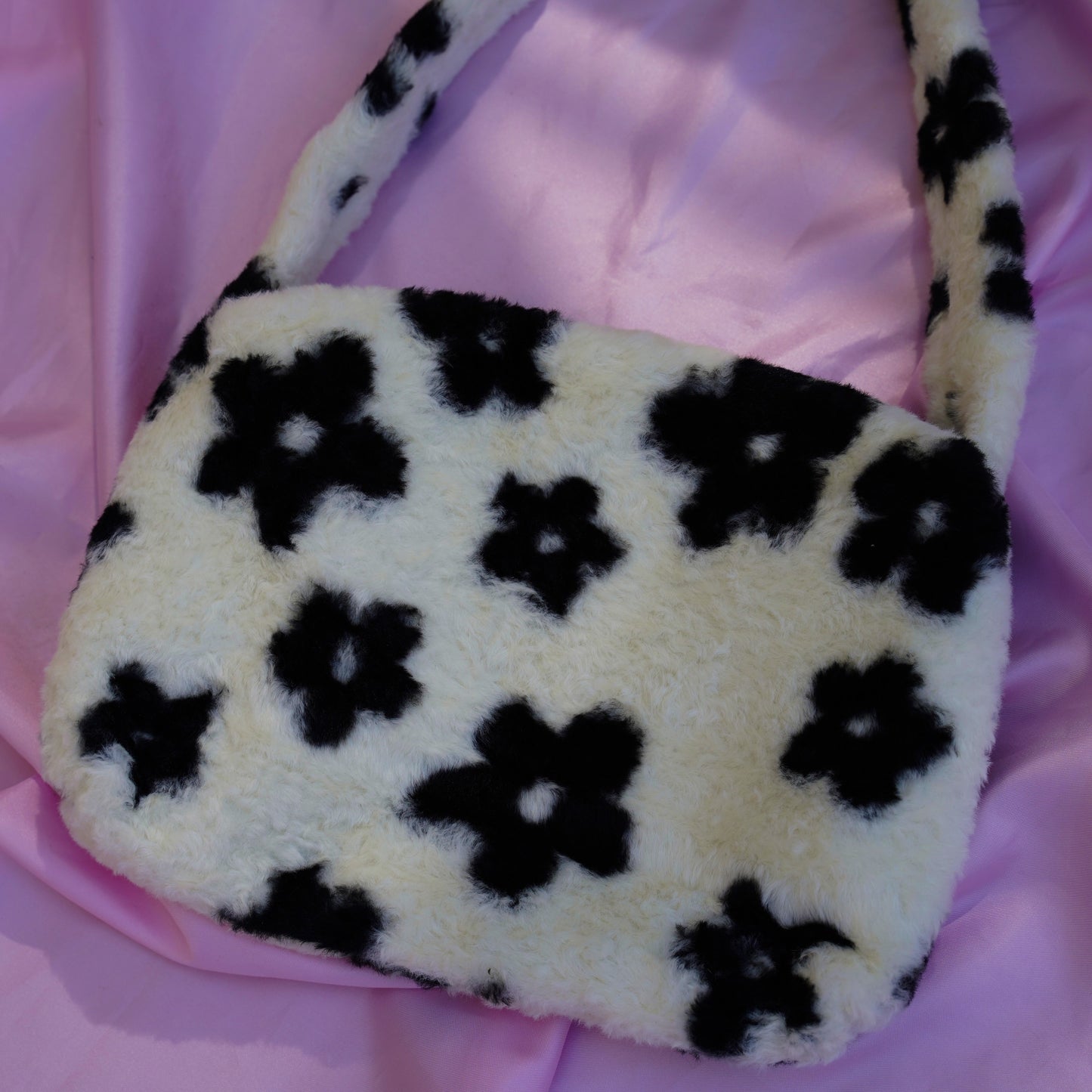 soft daisy fur bag