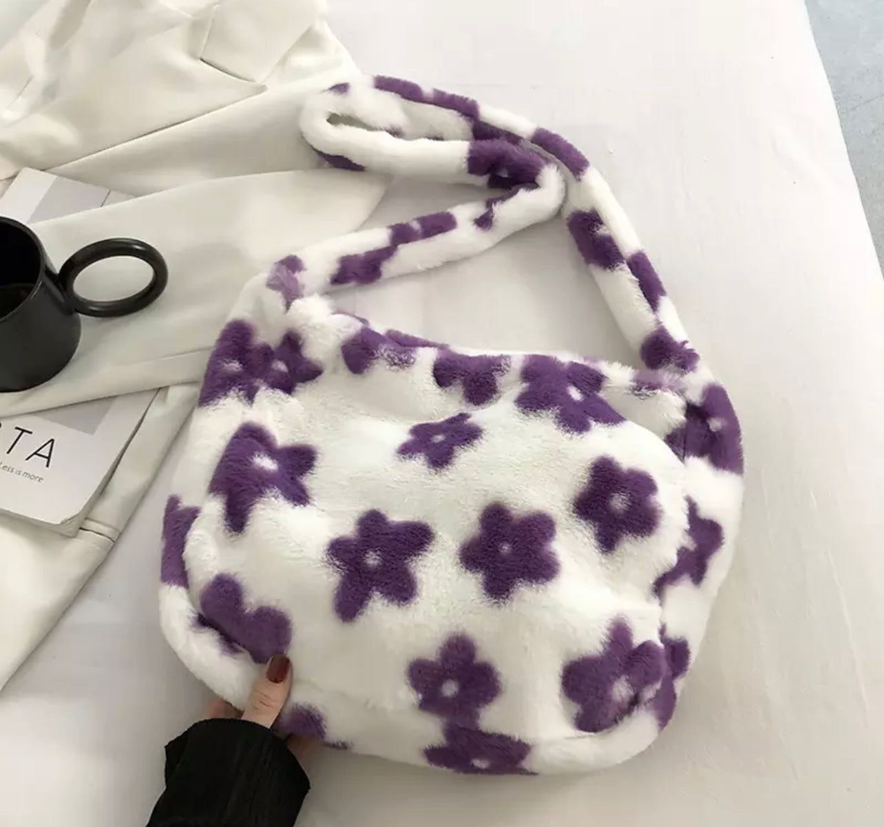 purple daisy messenger bag